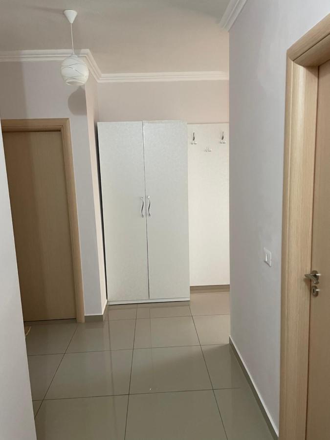 Xhulio Apartments ซารานเดอ ภายนอก รูปภาพ