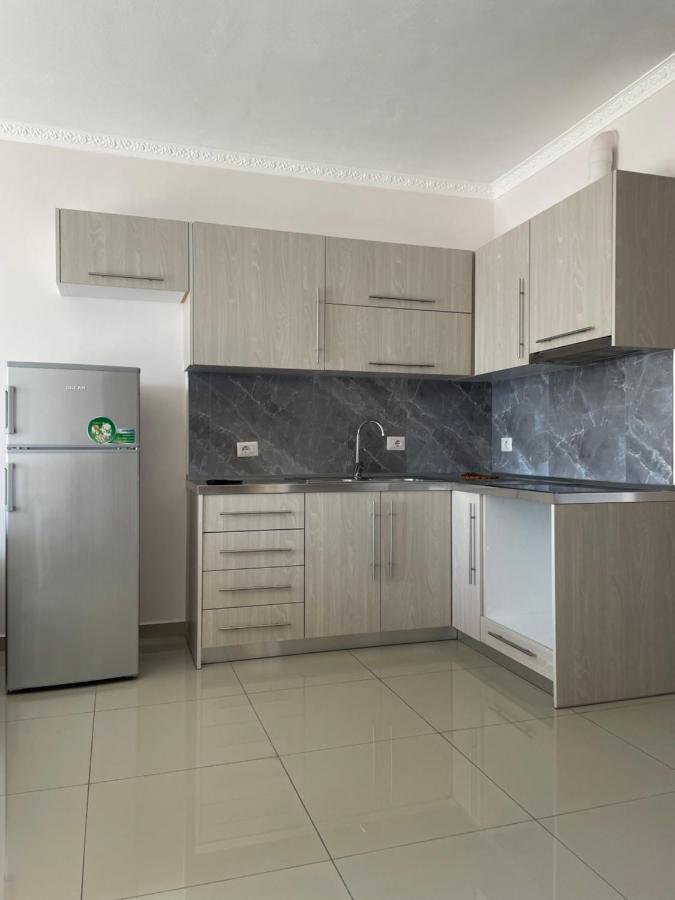 Xhulio Apartments ซารานเดอ ภายนอก รูปภาพ