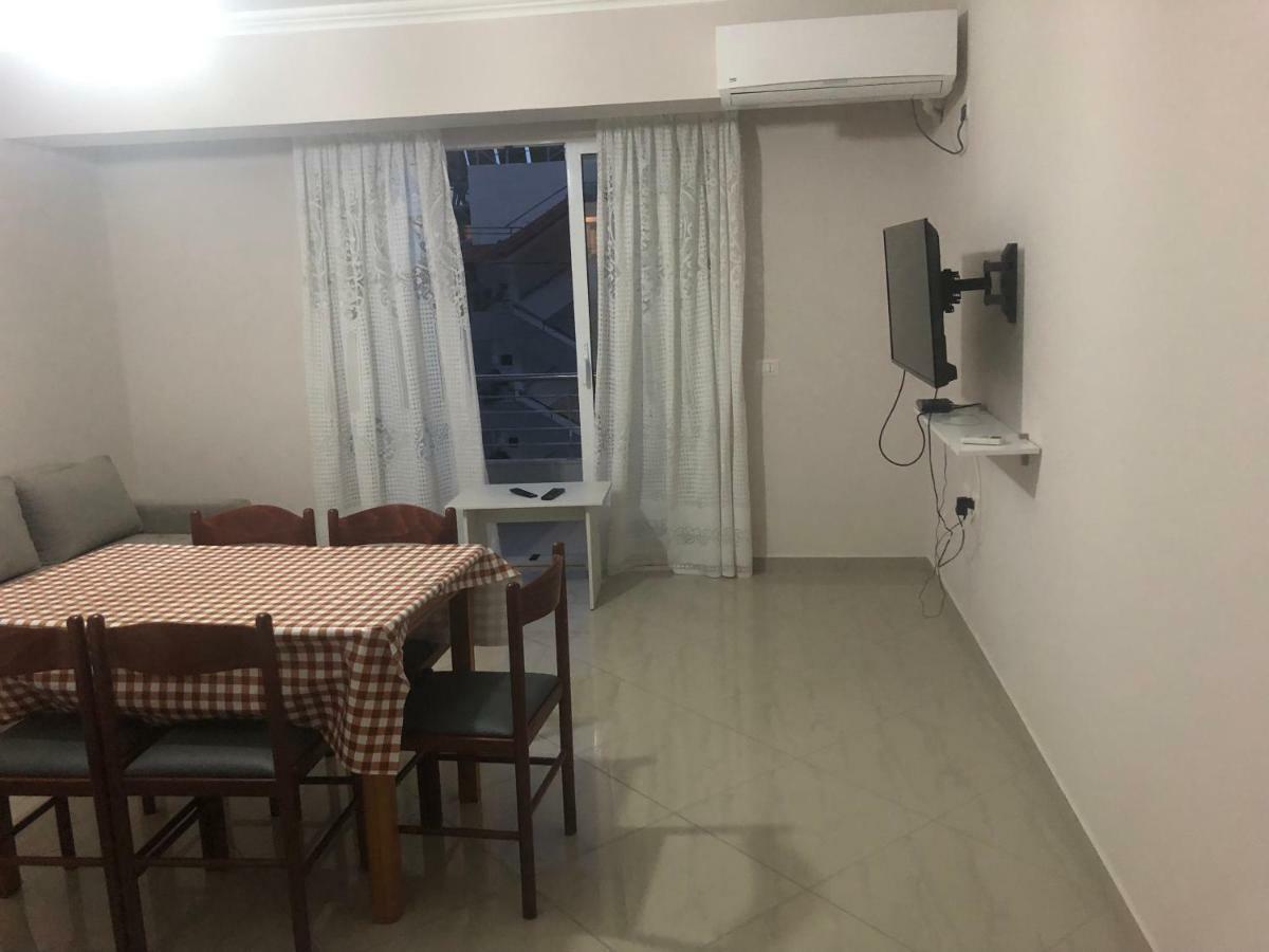 Xhulio Apartments ซารานเดอ ภายนอก รูปภาพ