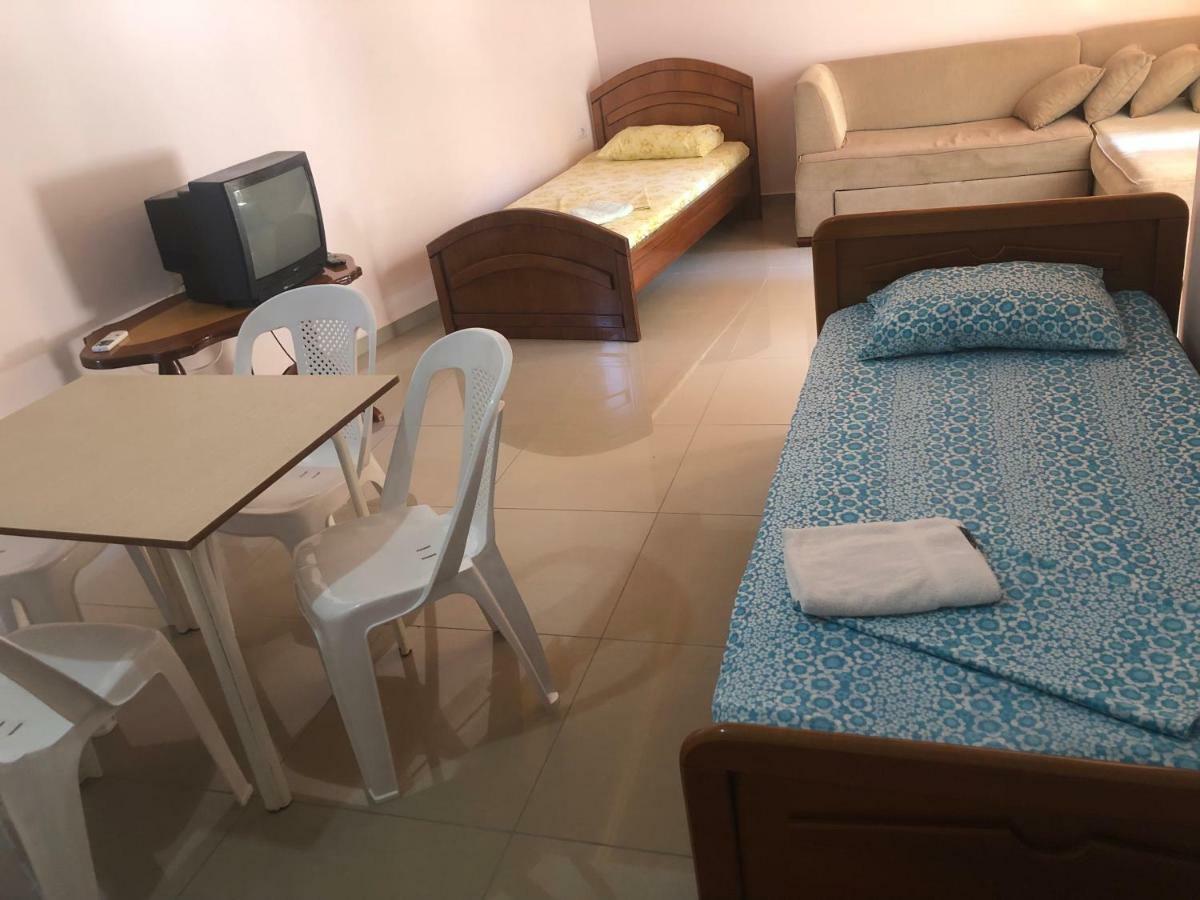 Xhulio Apartments ซารานเดอ ภายนอก รูปภาพ